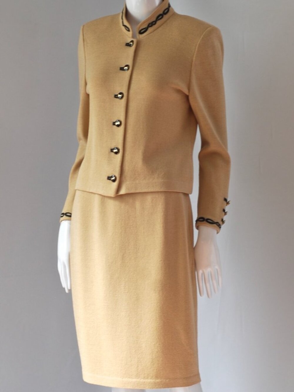 St. John Beige Knit Suit With Contrasting Black Trim - USA